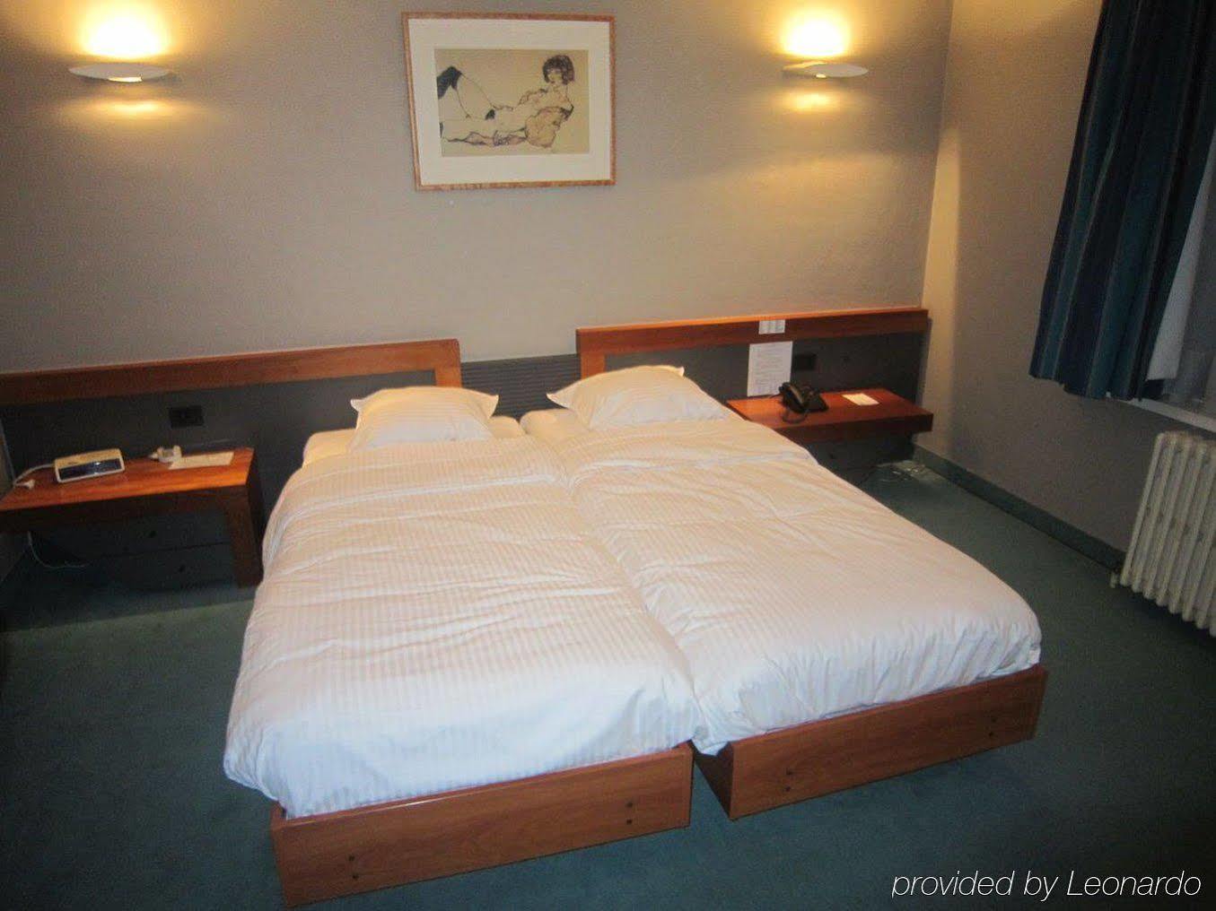 Hotel Cortina Wevelgem Habitación foto
